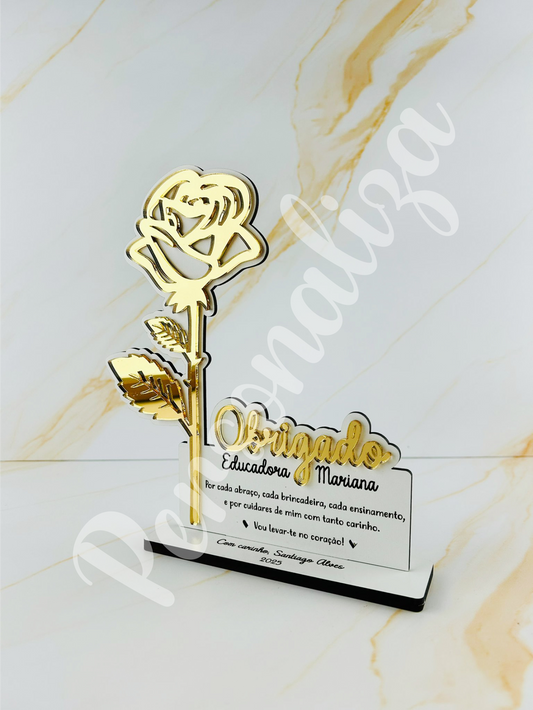 Placa c/ rosa em Acrílico Dourado